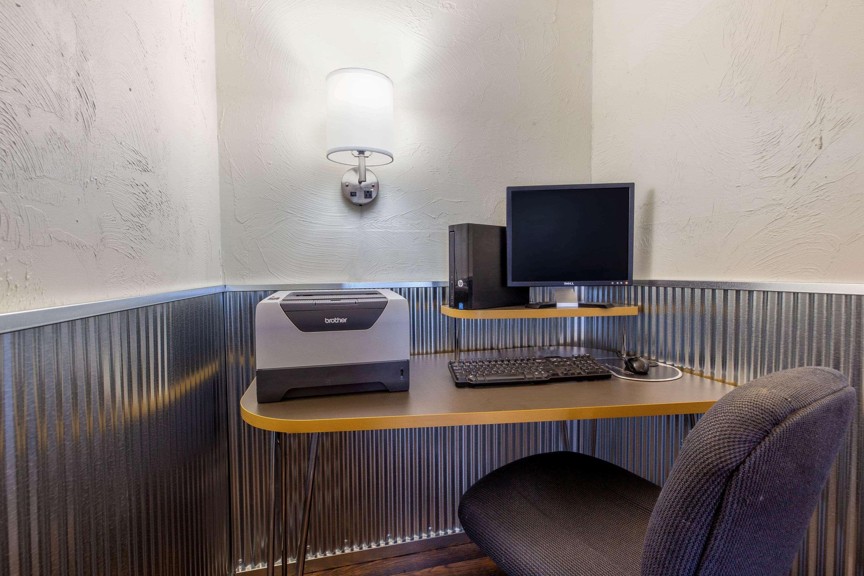 Travelodge By Wyndham Livingston Dış mekan fotoğraf