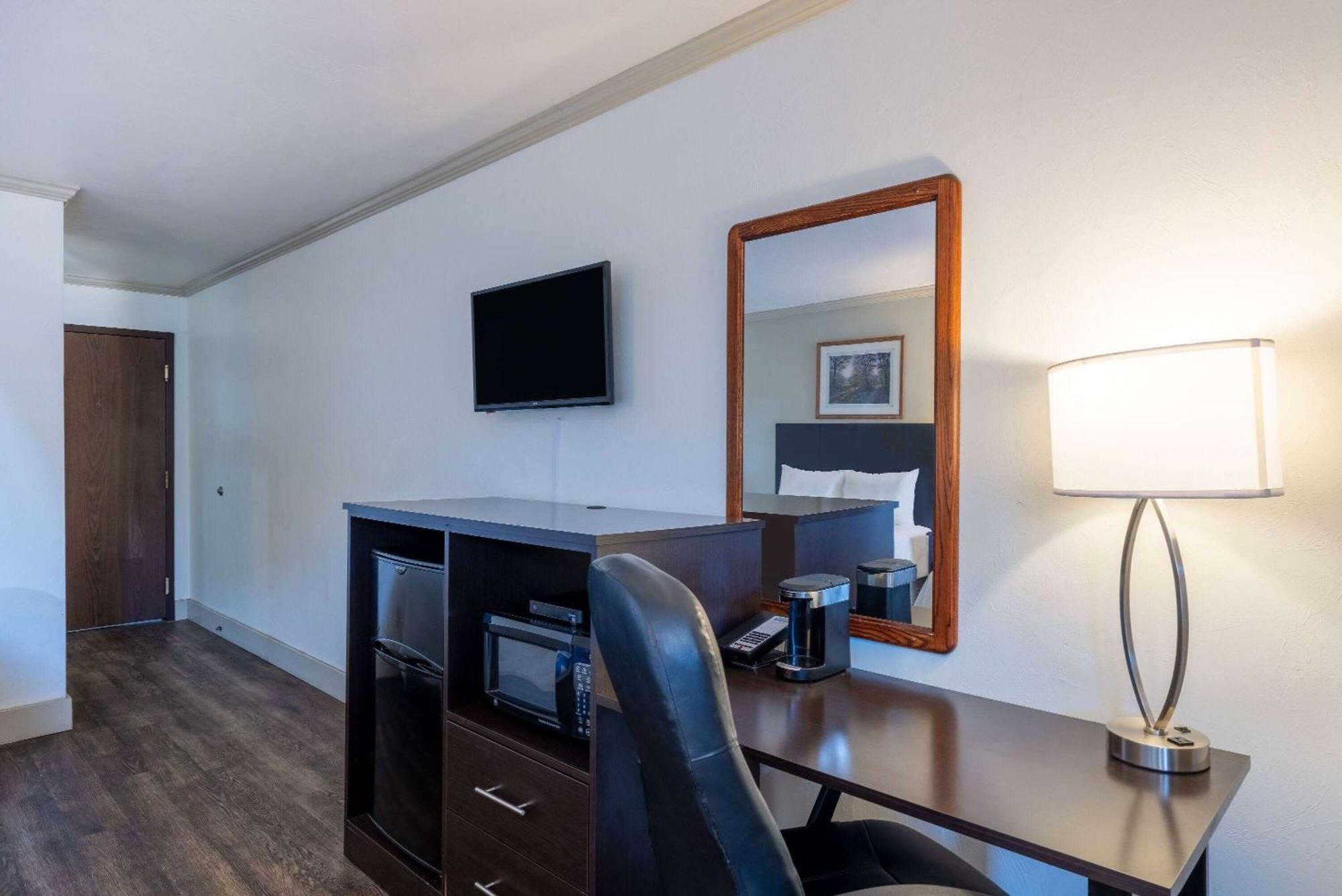 Travelodge By Wyndham Livingston Dış mekan fotoğraf