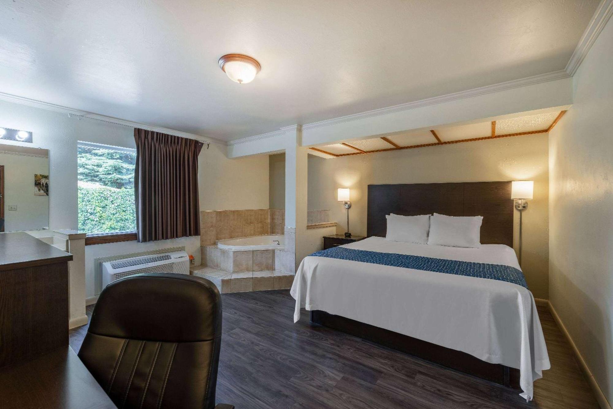 Travelodge By Wyndham Livingston Dış mekan fotoğraf