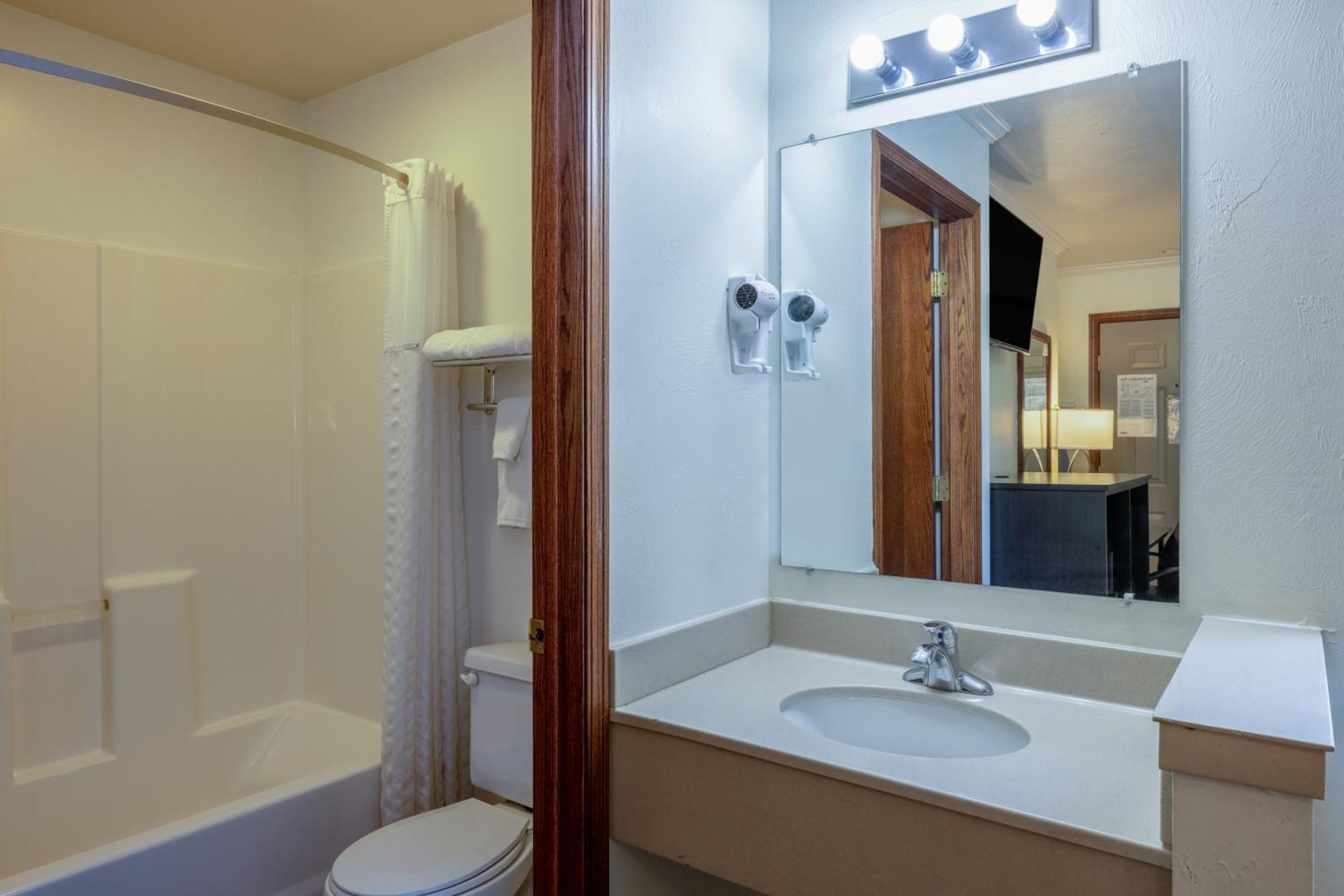 Travelodge By Wyndham Livingston Dış mekan fotoğraf